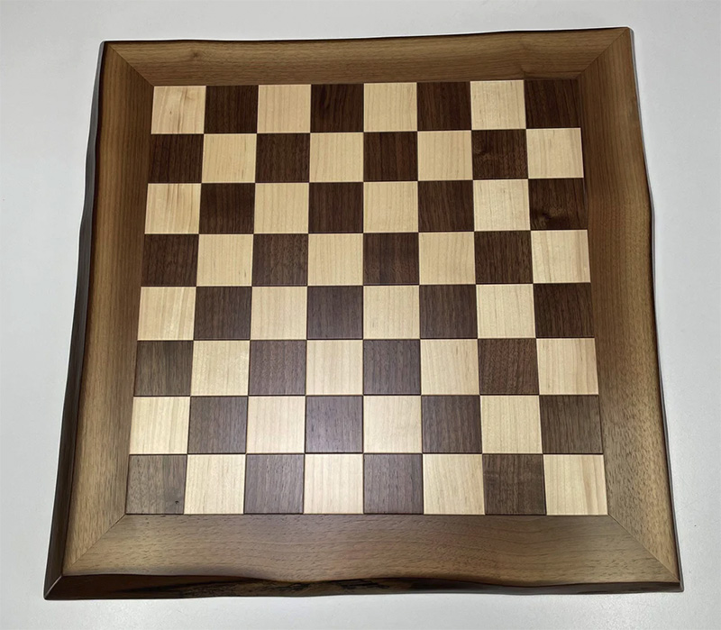 natural edge chessboard