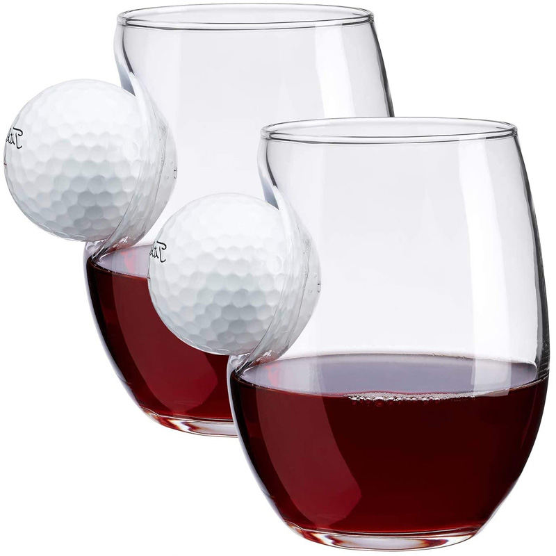 wine glas with golf ball