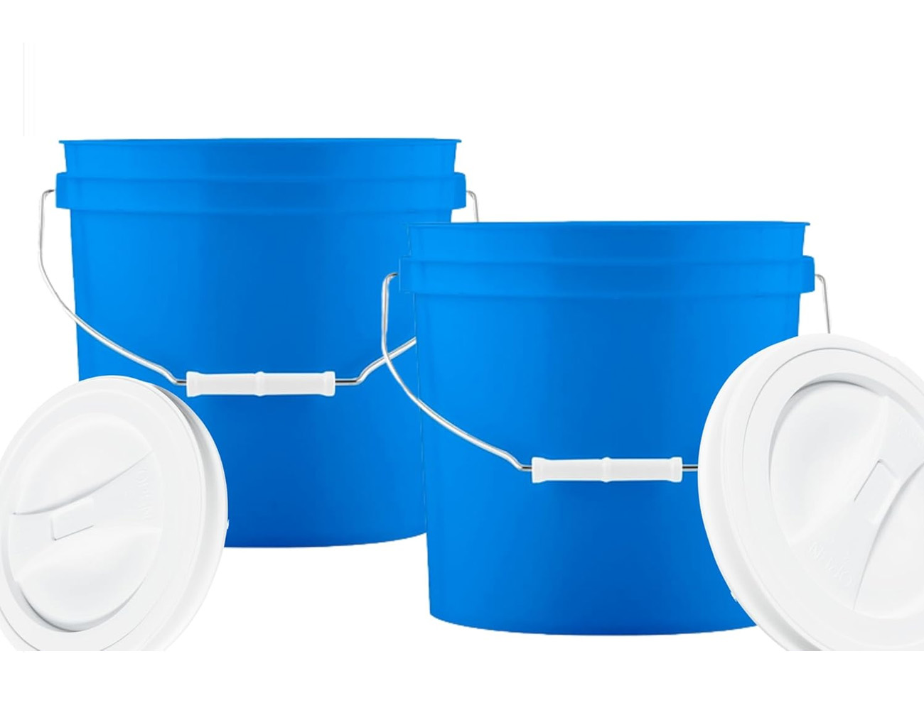 bucket with screw on lid