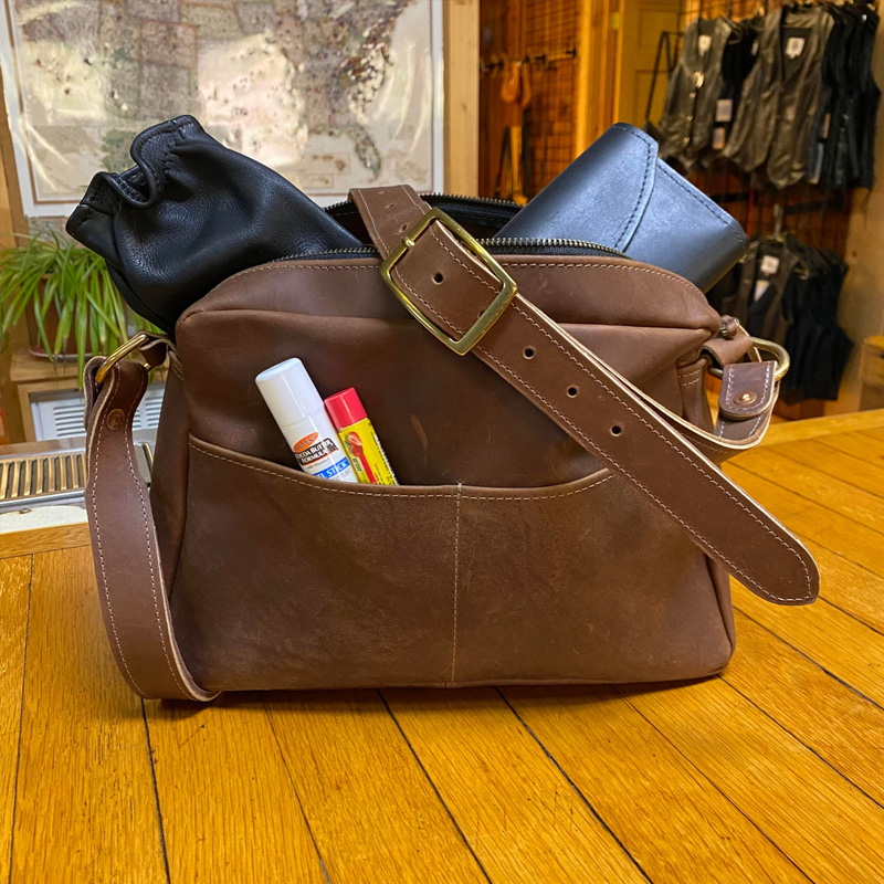 delux leather handbag