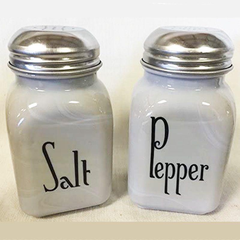 salt and pepper shaker 2
